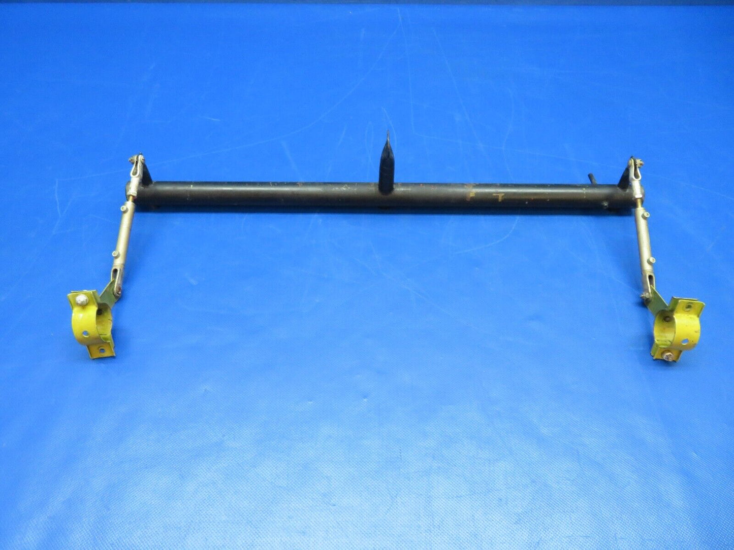 Grumman Yankee Trainer AA-1B Flap Torque Tube Assy w/ Link 604057-501 (0224-107)