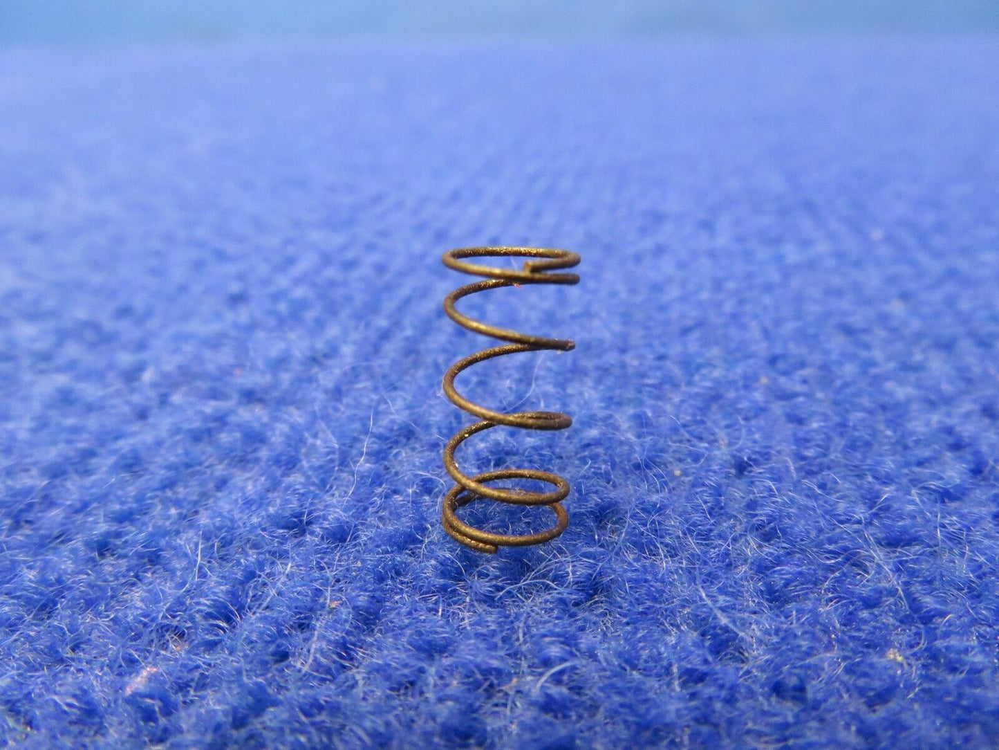 Cessna Spring P/N 0710015-13 LOT OF 10 NOS (0522-75)