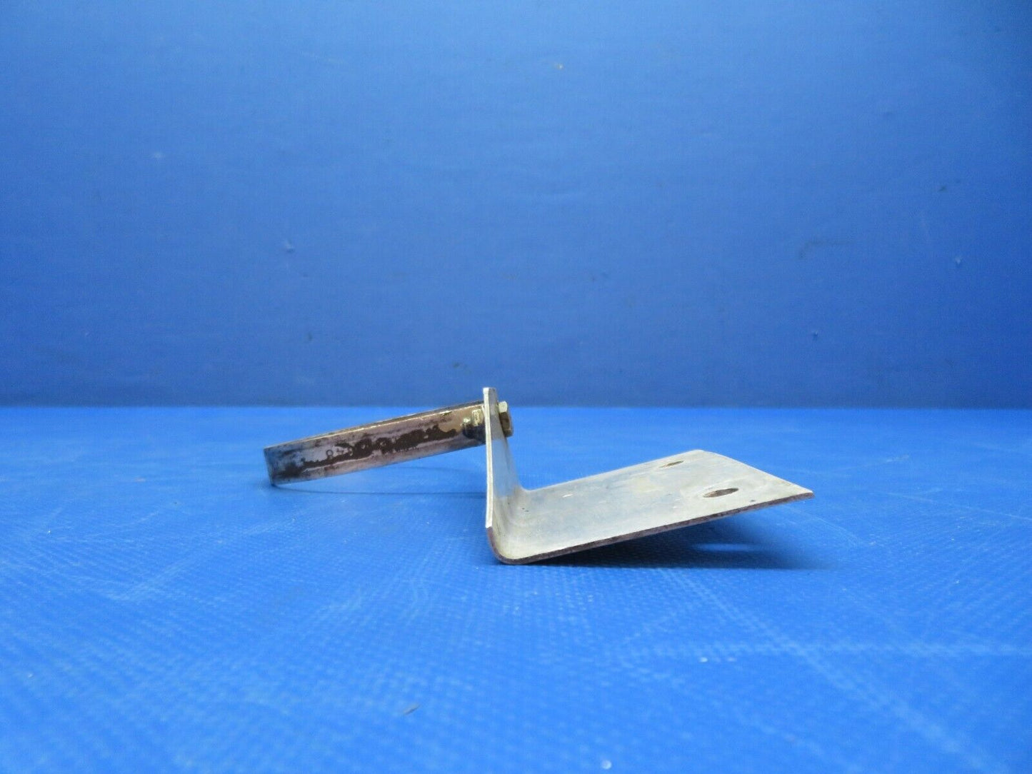 Cessna 401 / 401A De-Ice Separator Bracket Upper & Lower RH 0870158-5 (0124-193)