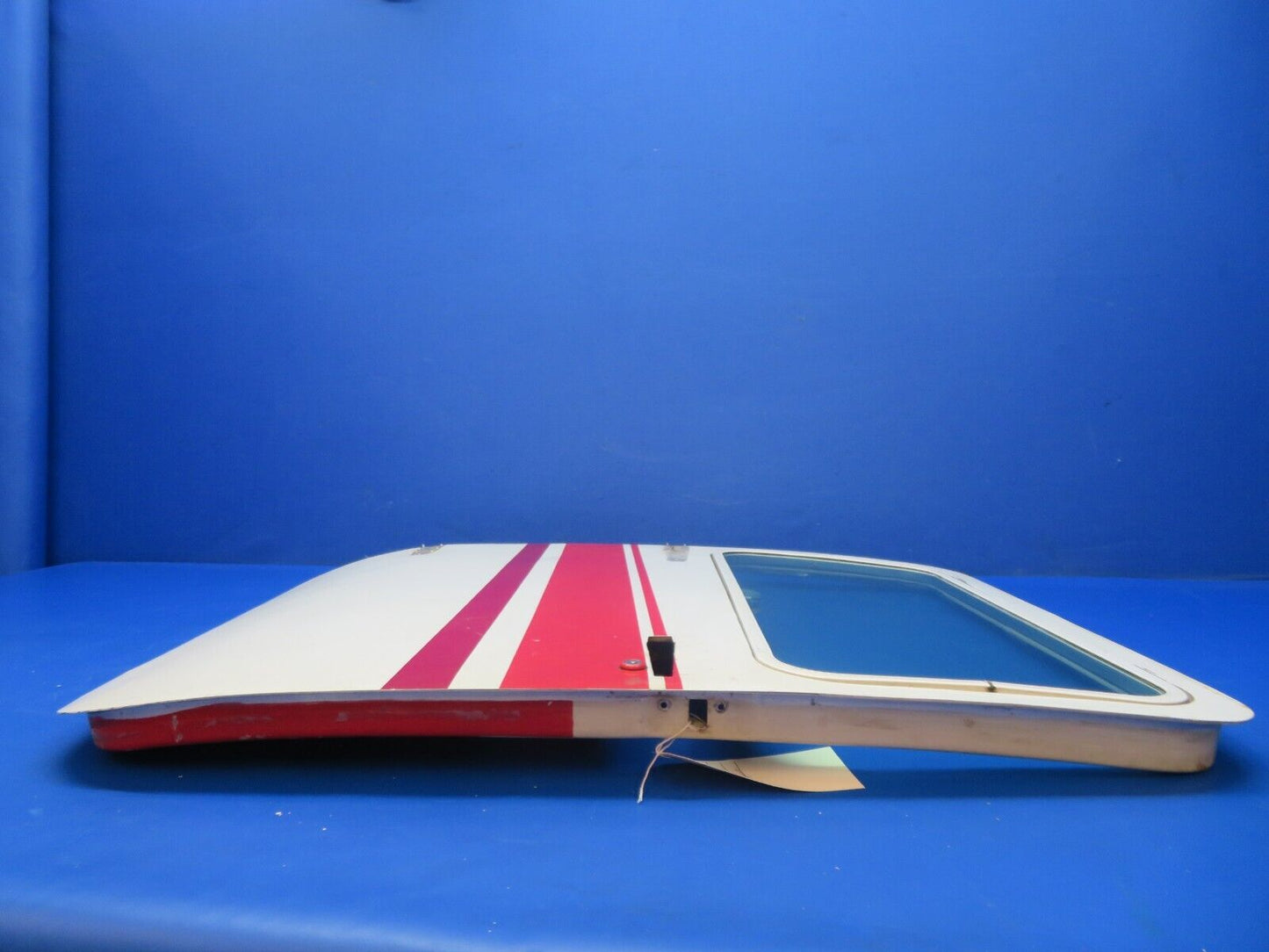 Cessna 210 LH Cabin Door Openable Window P/N 1217000-200 (1122-844)