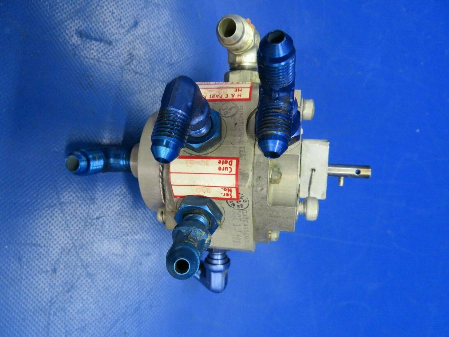 Beech Baron 95-A55 H & E ACFT Fuel Selector Valve LH HE 825-2 (0420-54)