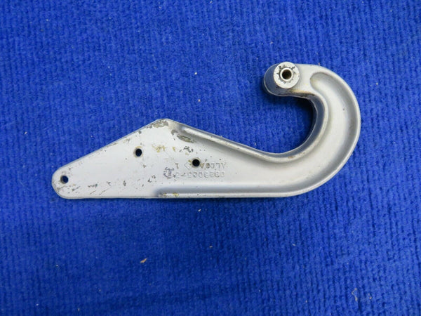 1956 Cessna 310 Arm Hinge Main Gear Door P/N 0826005-1 (0522-505)