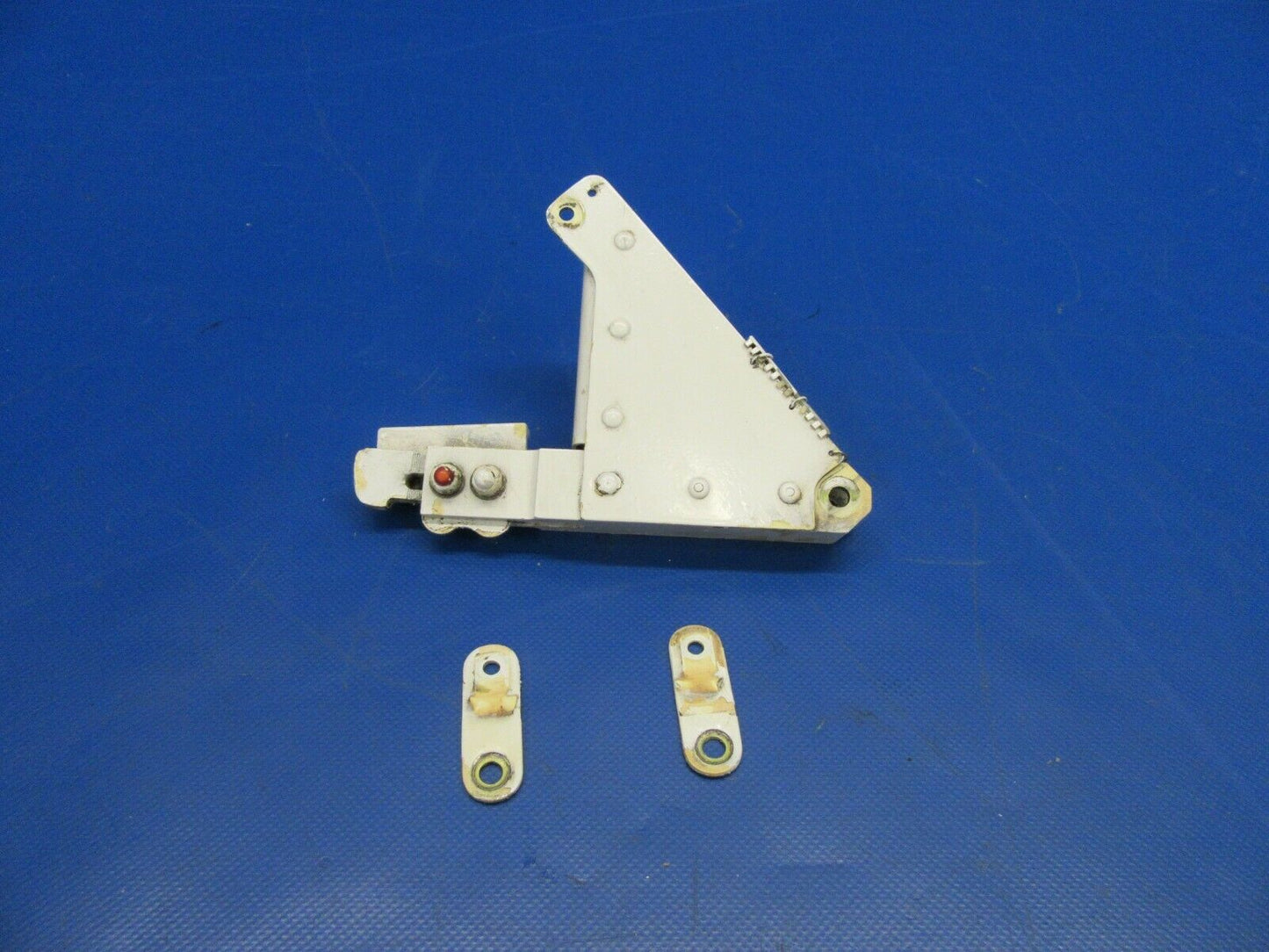 Beech Baron B-55 Main Gear Uplock Assy LH P/N 60-810092-23 (0219-364)