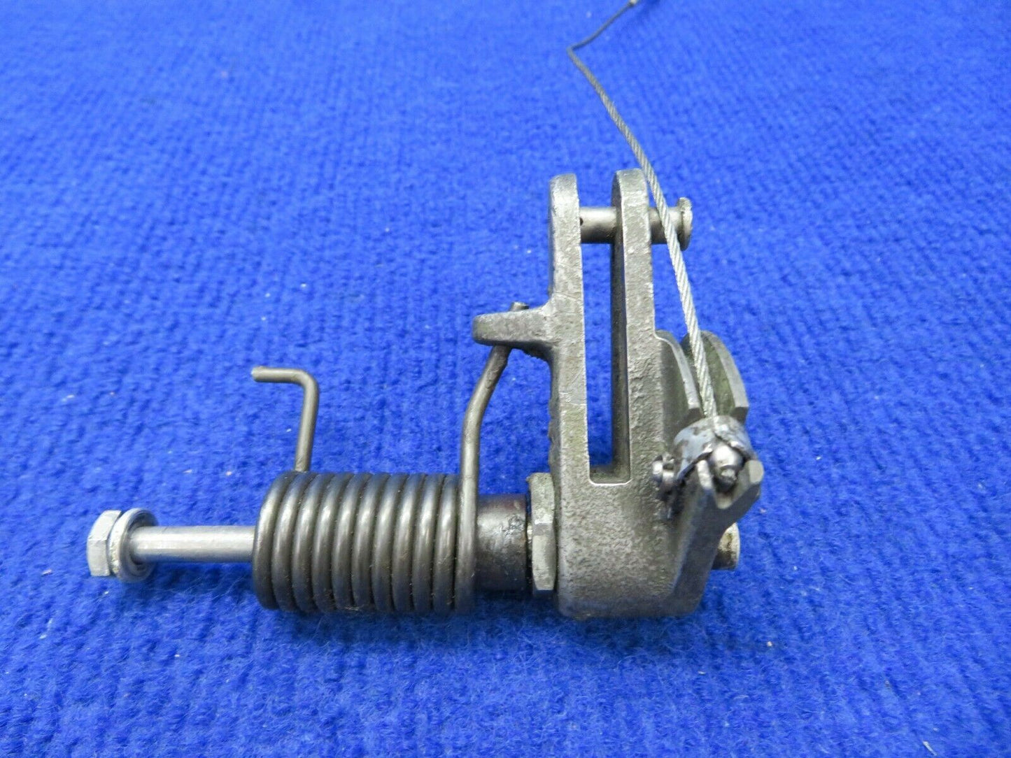 1956 Cessna 310 Torsional Actuator Cabin Step P/N 0811595-1 (0422-461)