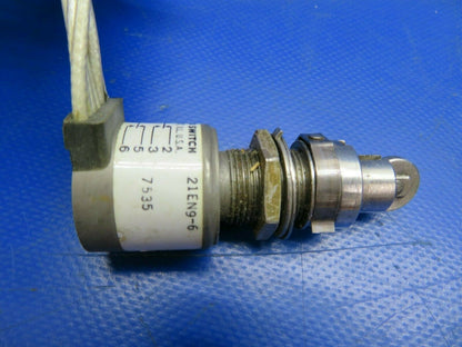 Airplane Landing Gear Micro-Switch 28 Volt P/N 21EN9-6, 7535 (0720-643)