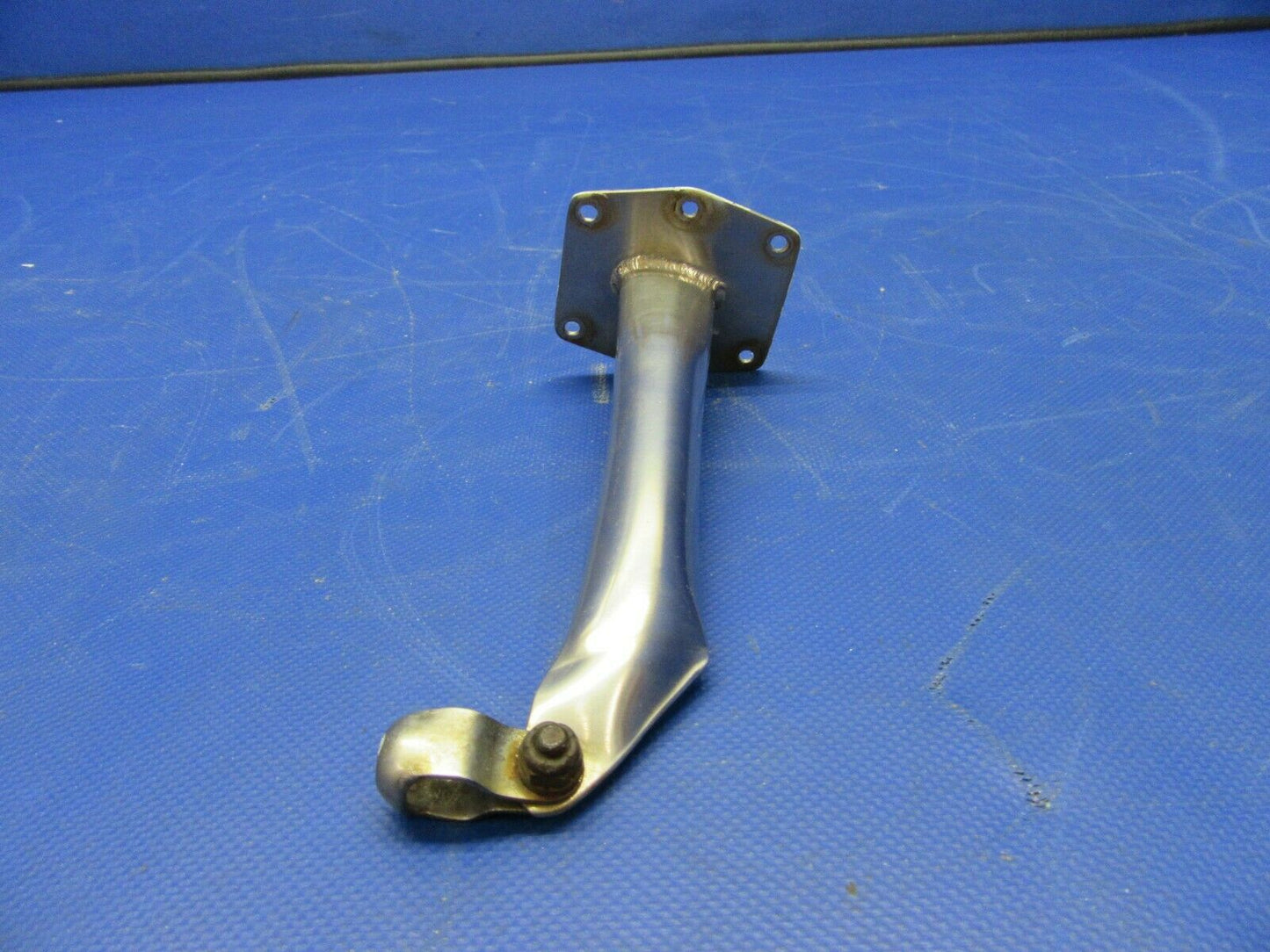 Beech Antenna Wire Guide / Mast (0821-470)