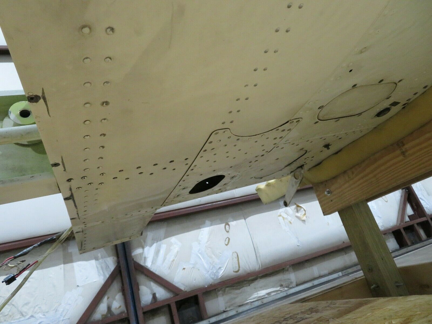 1986 Socata Tobago TB-10 Wing LH and RH P/N 1B011006001, 1B1011006000 (0322-106)