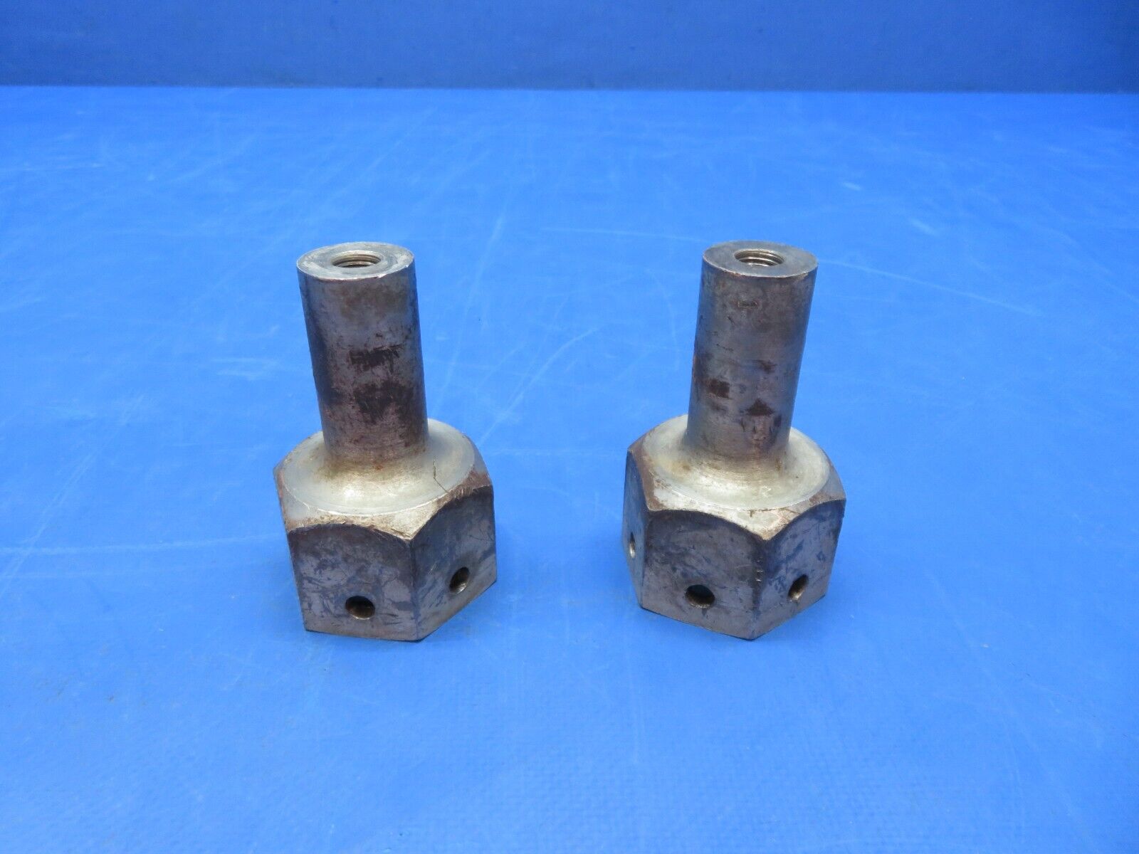 Cessna 182D / 182 Axle Nut Approx 3" Length P/N 0441130-1 LOT OF 2 (0923-456)