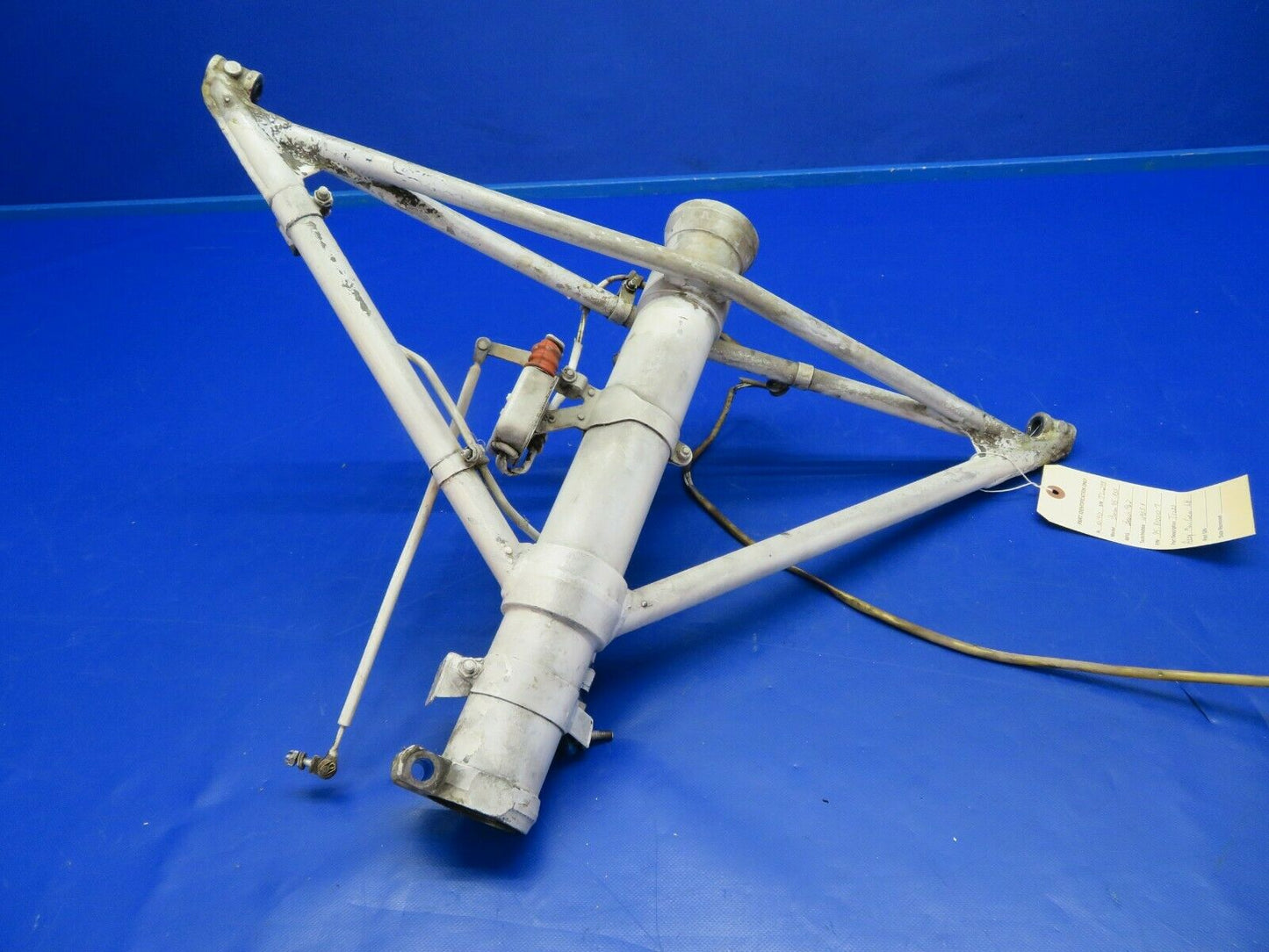 Beech Baron 95-A55 Truss Assy Main Gear LH P/N 95-810010-7 (0420-352)