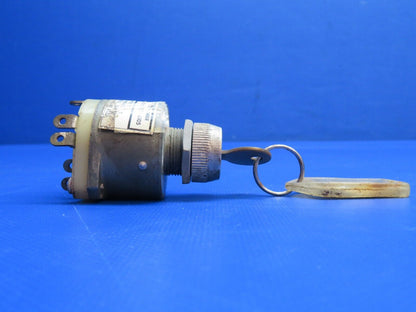 Cessna Gerdes Ignition Switch w/ Key P/N C292501-0105 (1223-1110)