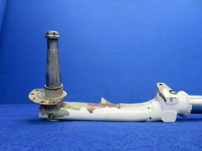1956 Cessna 310 Main Landing Gear LH P/N 0841000-97 (0422-77)