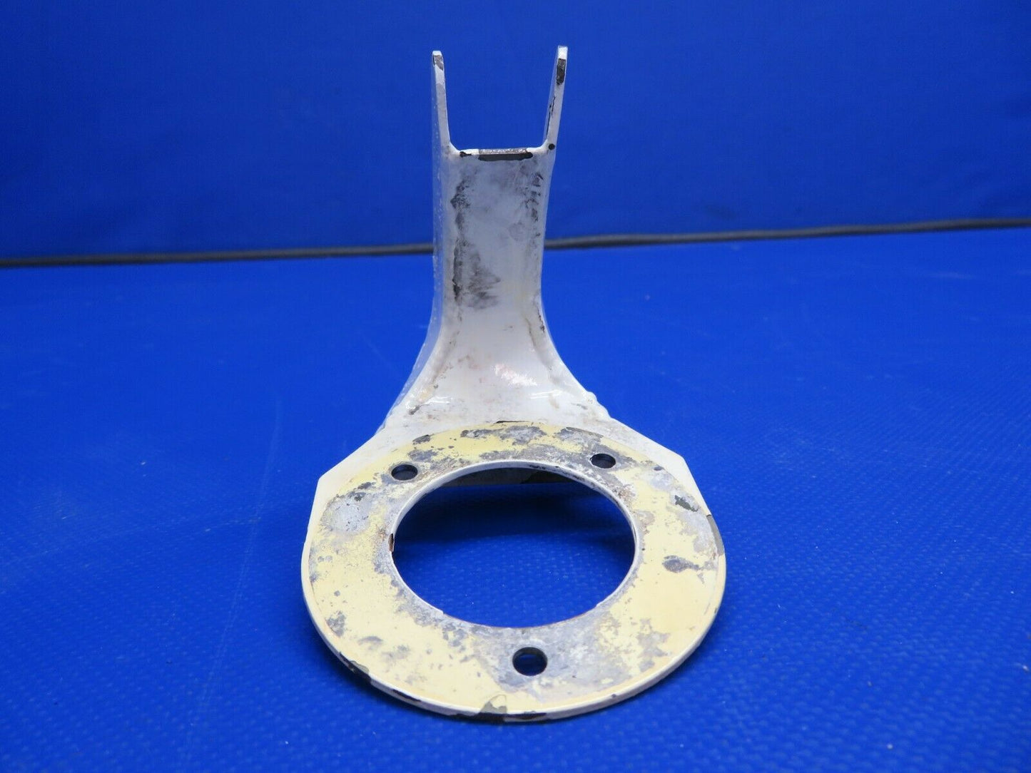 Piper PA-32R-300 Lance Bracket Nose Gear Aligner Guide P/N 67107-00 (0121-419)