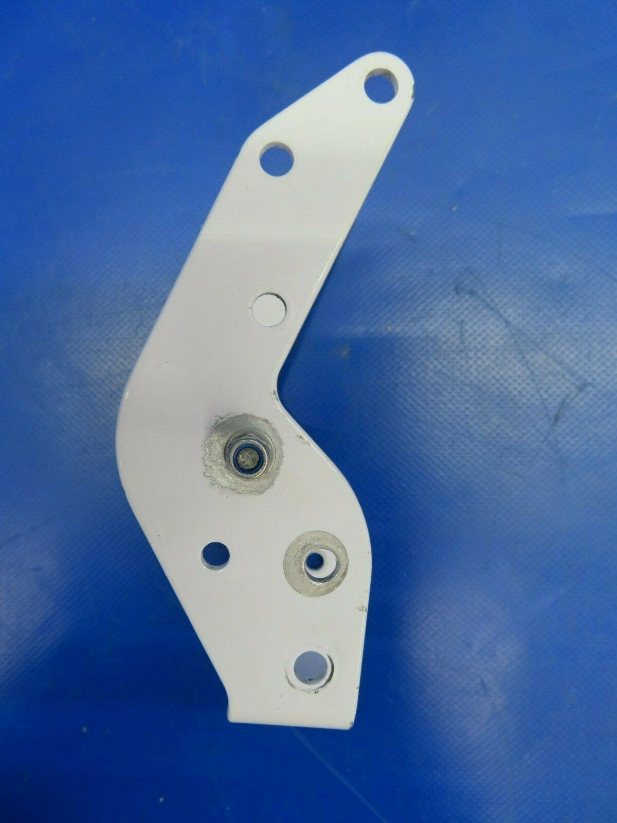 Diamond DA40-180 Elevator Trim Actuator Mounting Bracket DA4-2738-00-02 (0320-63