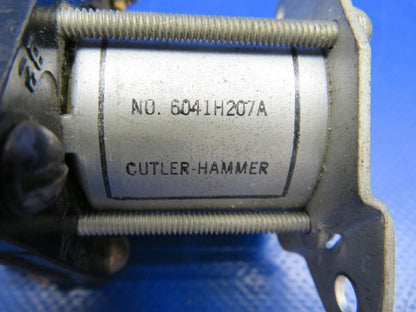 Cutler Hammer Relay 28 Volts P/N 6041H207A (0720-788)