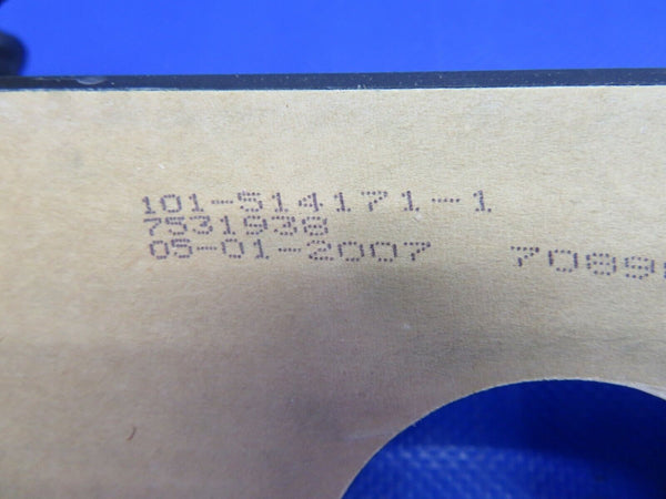Beechcraft King Air Plate 101-514171-1 NOS (1220-46)