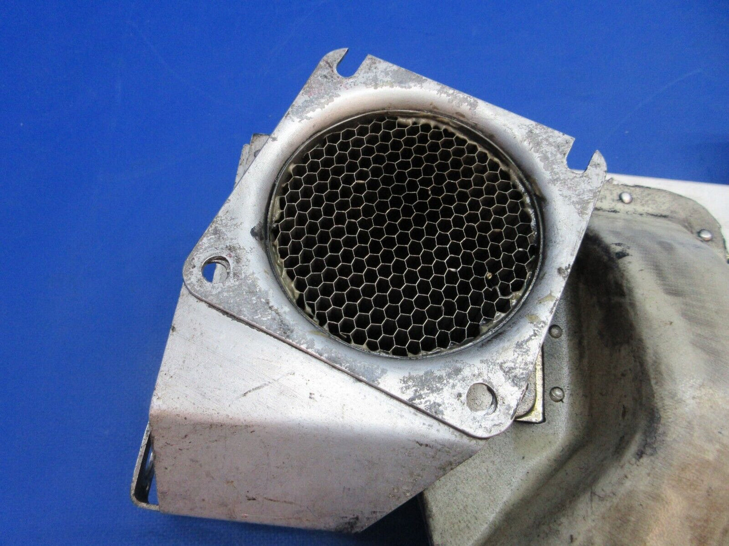 1956 Cessna 310 Carburetor Air Box Assy P/N 0850570-1 (0723-191)