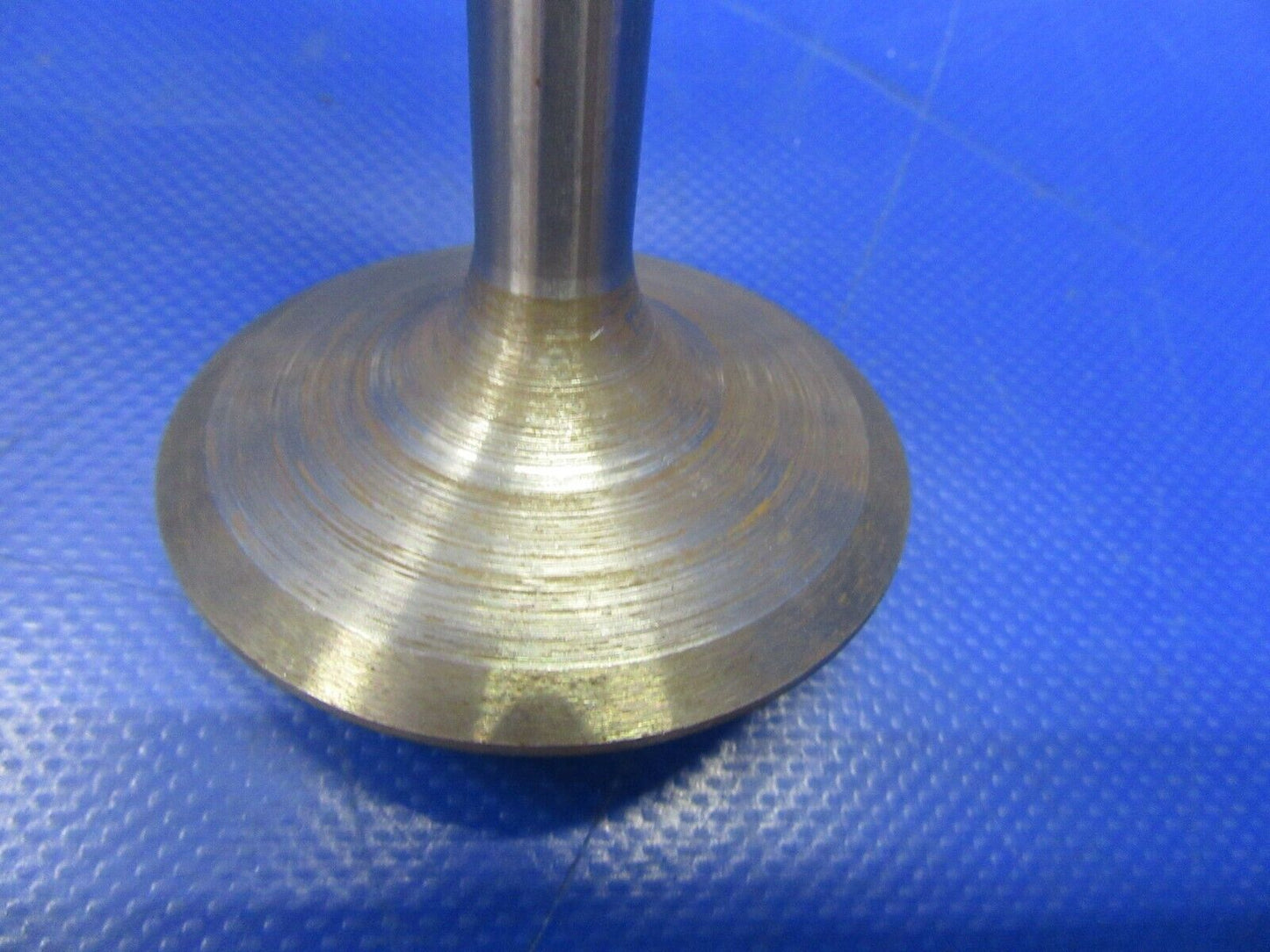 Continental Intake Valve P/N 625782 (0720-104)