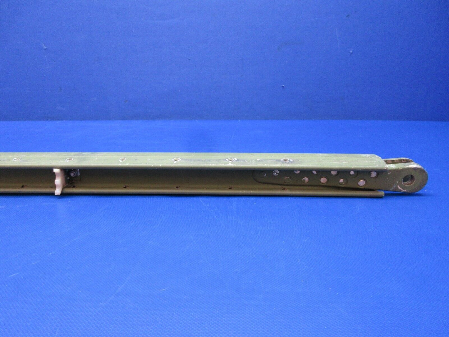 Cessna 337 / 337E RH Wing Strut Assy P/N 1421000-8 (1223-1454)
