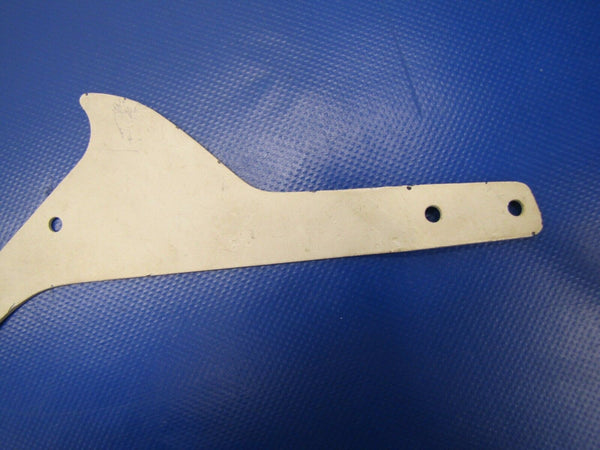 Cessna Bracket LH P/N 1631017-3 NOS (0317-216)