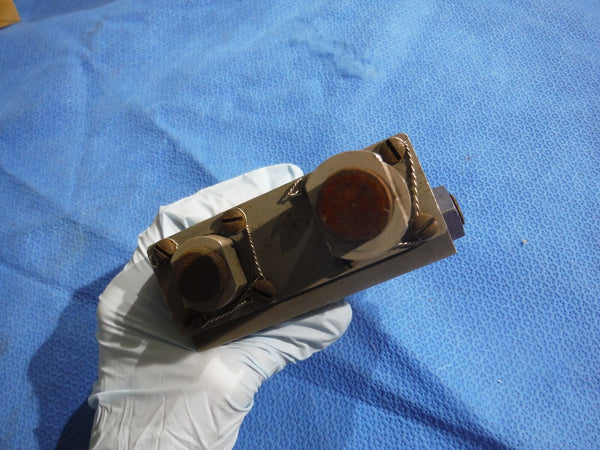 Hydro-Aire Hydraulic Shut-Off Valve  P/N 1744A  (815-25)