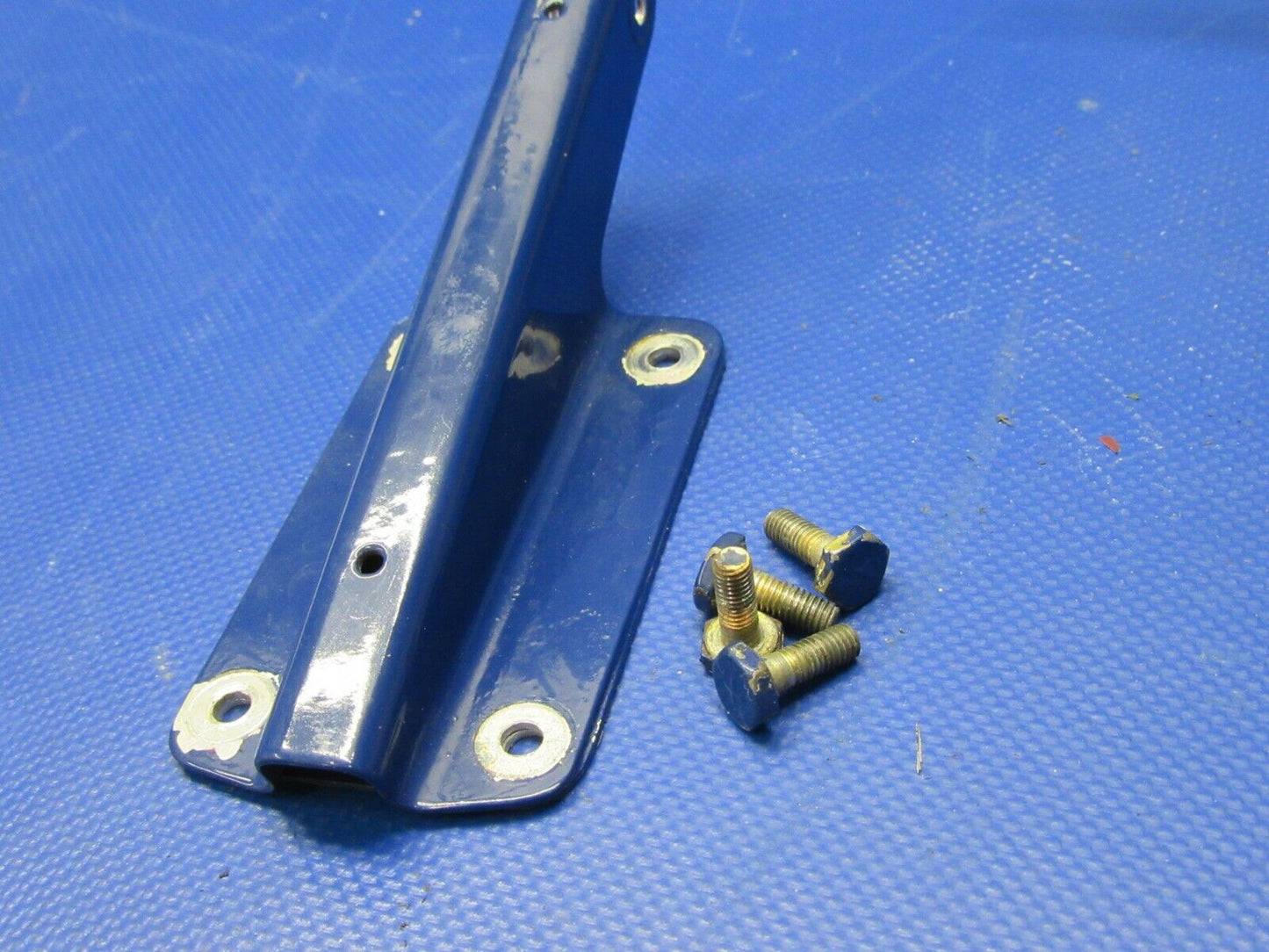 Piper PA-32RT-300 Lance Stabilator Trim Tab Control Horn 78967-003 (0321-308)