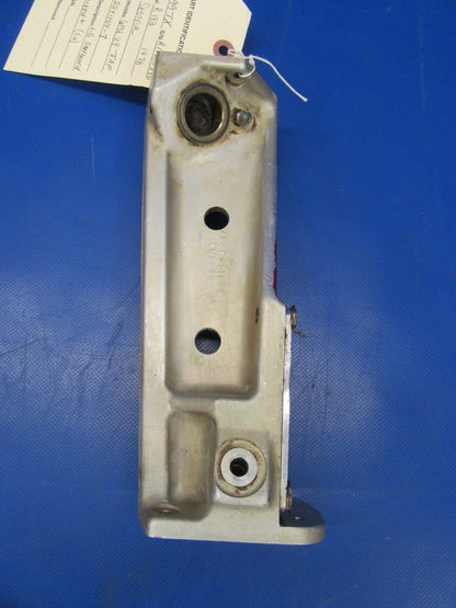 Cessna R182 Skylane RG Landing Gear Support LH OTBD P/N 2241104-7 (1218-274)