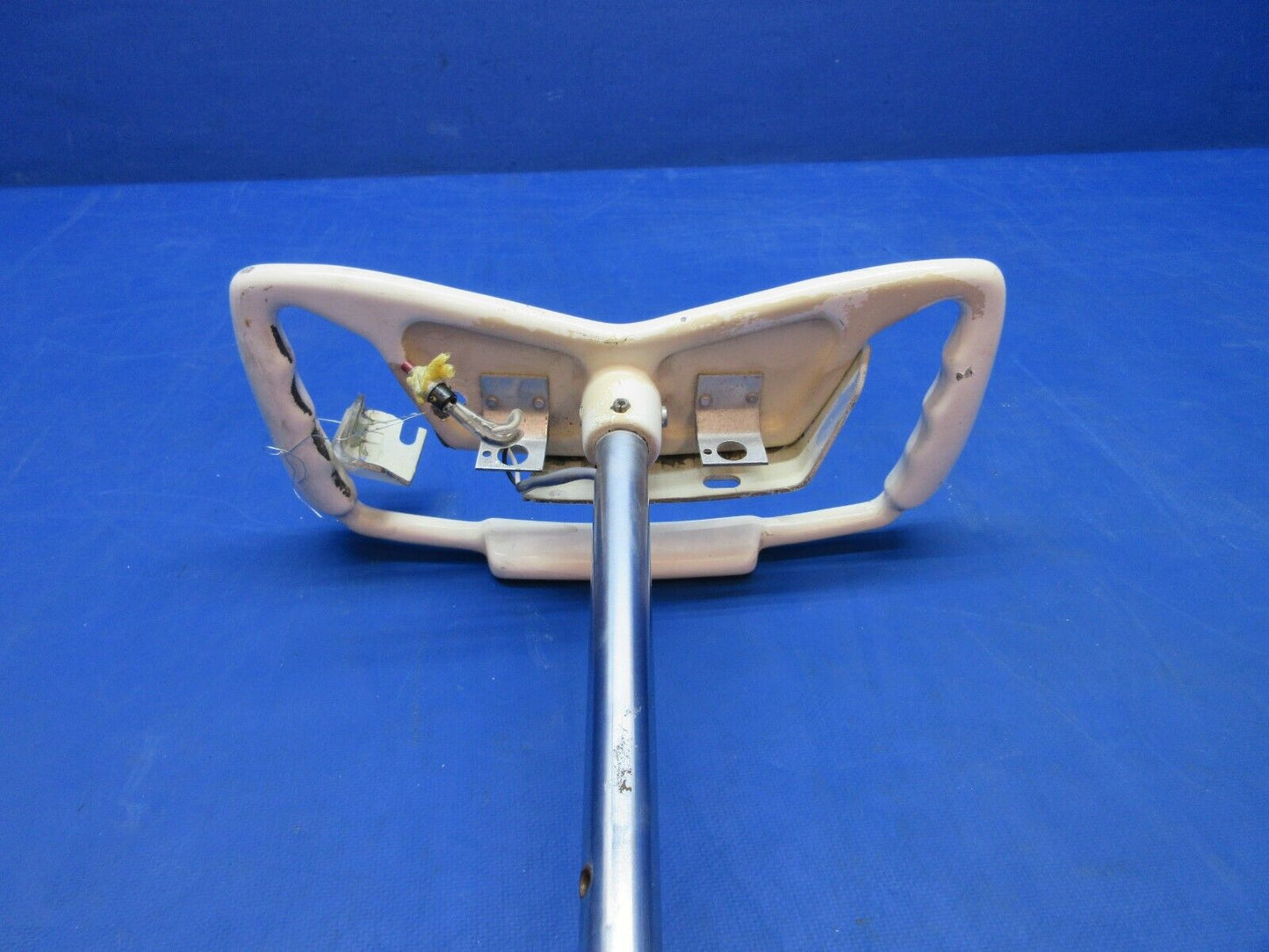 Early Cessna 310 / 310B Control Wheel / Yoke And Tube Assy 0861300-49 (1123-886)