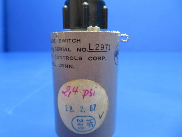 Consolidated Controls Corp. Pressure Switch P/N 6607-1-89 NOS (0922-738)