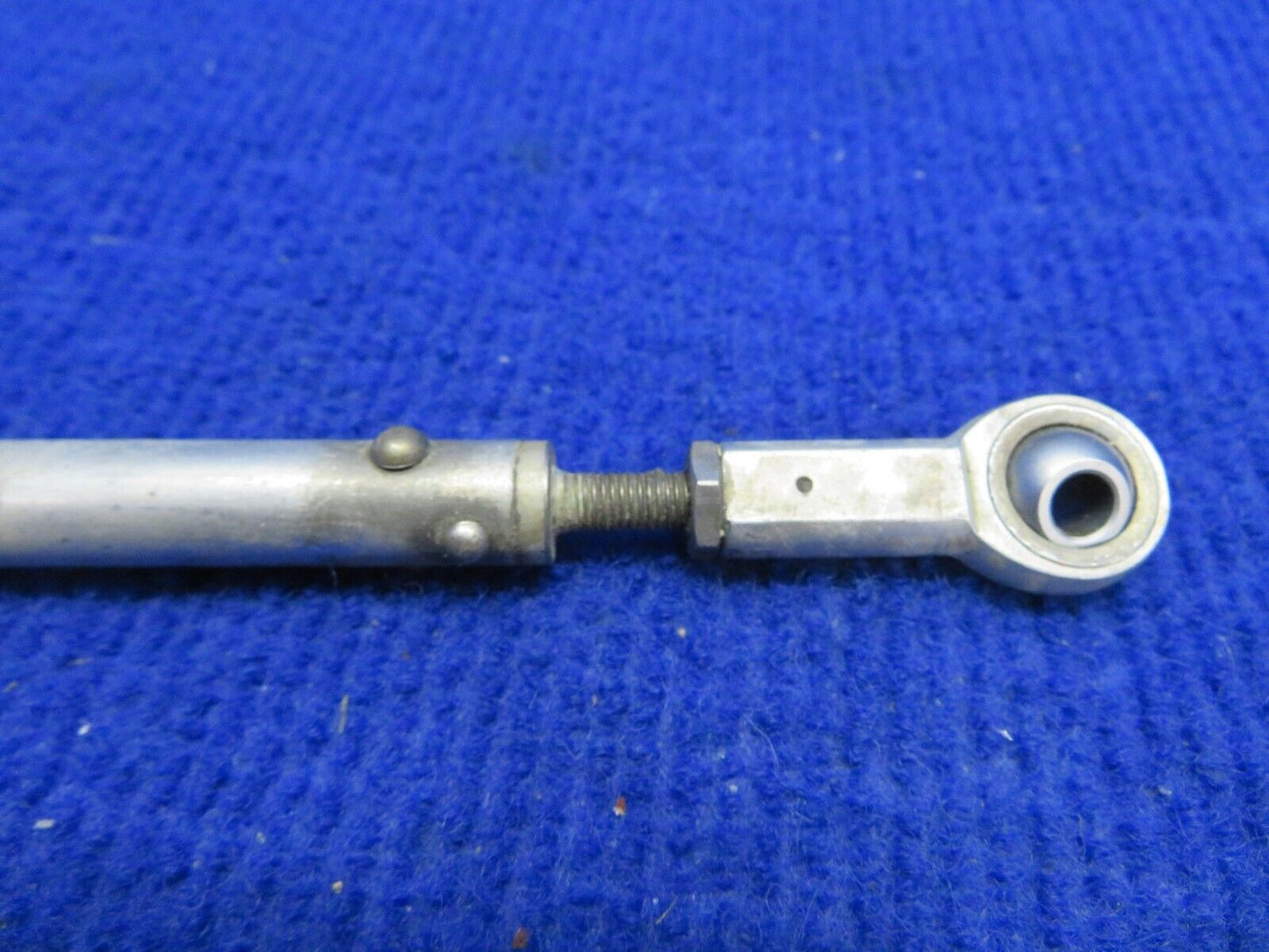 Cessna 210 / T210N Aileron Rod Assy P/N 1221113-4 (0522-758)