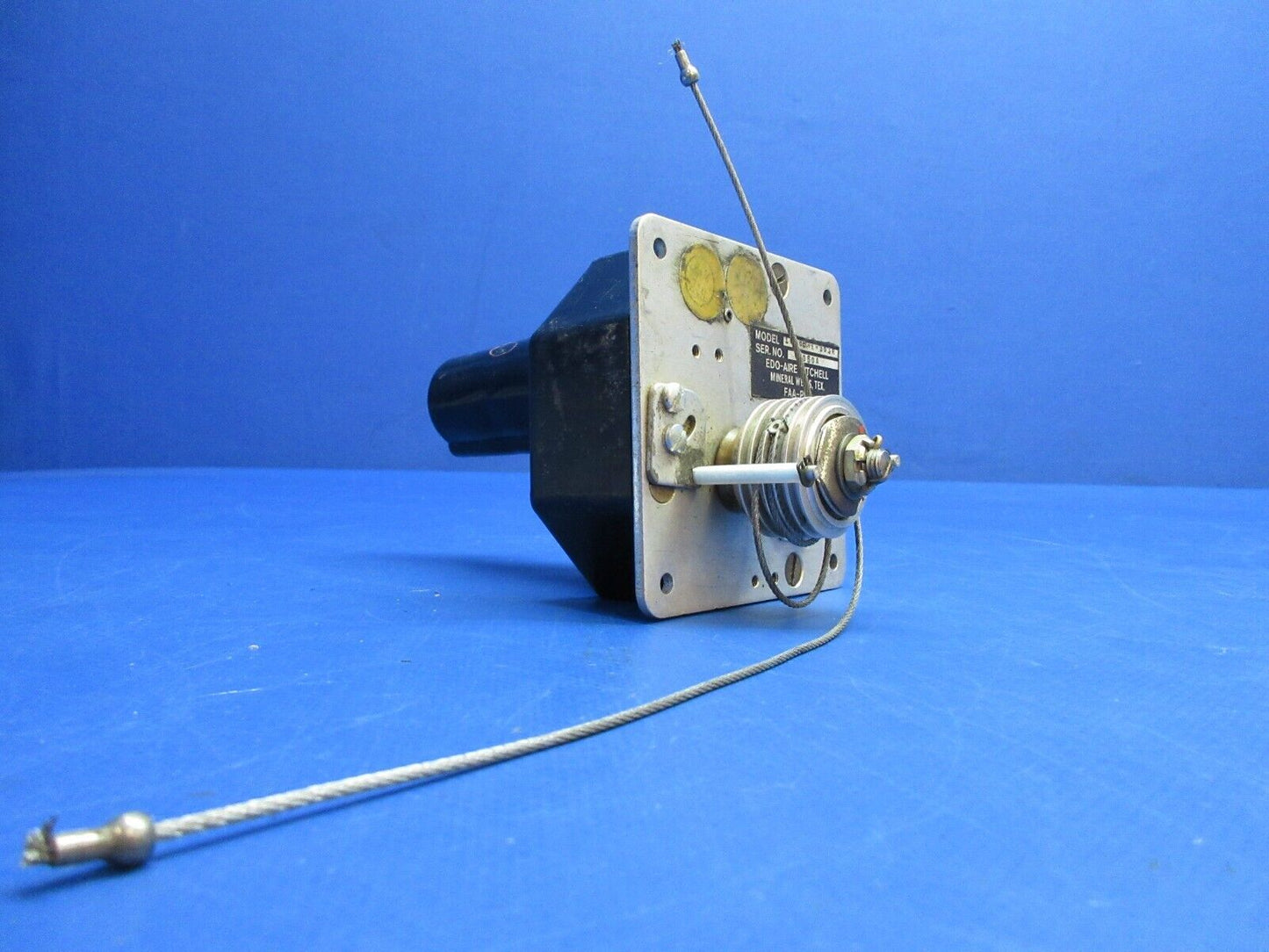 Beech 95-B55 Baron Edo-Aire Mitchell Roll Servo P/N 1C465-1-303R (0523-1165)