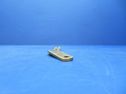 Continental 470 Generator Lower Bracket CAD Plated P/N 628583C NOS (0923-716)