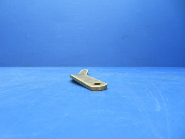 Continental 470 Generator Lower Bracket CAD Plated P/N 628583C NOS (0923-716)