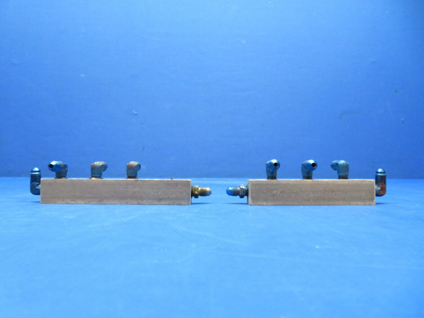 Piper PA-28R-180 Hydraulic Manifold LH & RH P/N 67521-00 (1123-420)