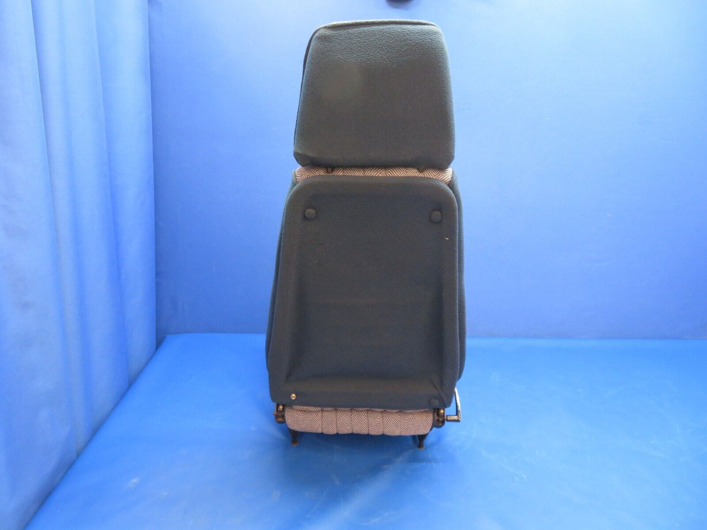 Piper PA-34-200T Seneca II Seat Assembly Rear LH P/N 79479-12 (0223-863)