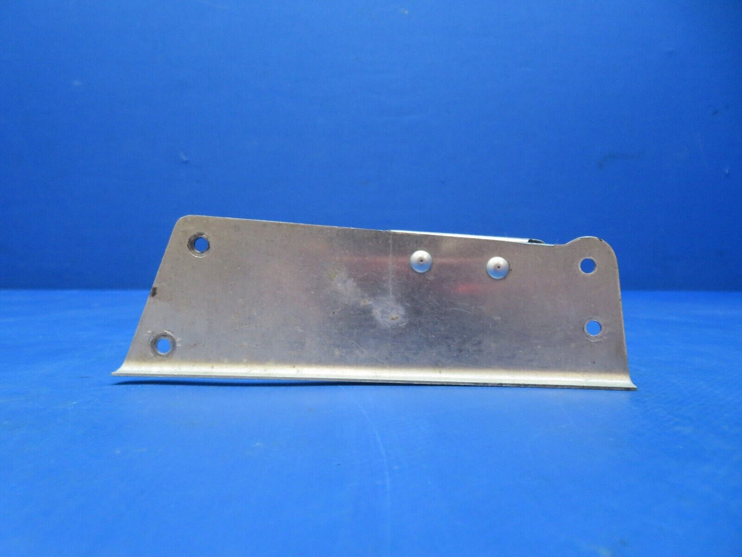 Piper PA-28R-180 Engine Control Bracket & Support P/N 67206-00 (1123-437)