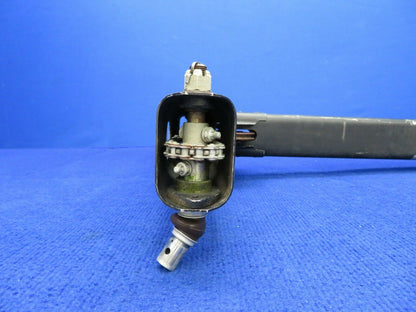 1956 Cessna 310 Tee Assy Control Column P/N 0896000-2 (0422-62)