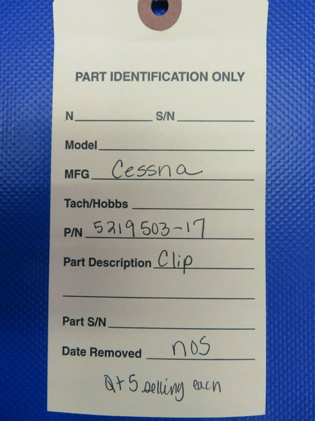 Cessna Clip 5219503-17 NOS (1220-31)