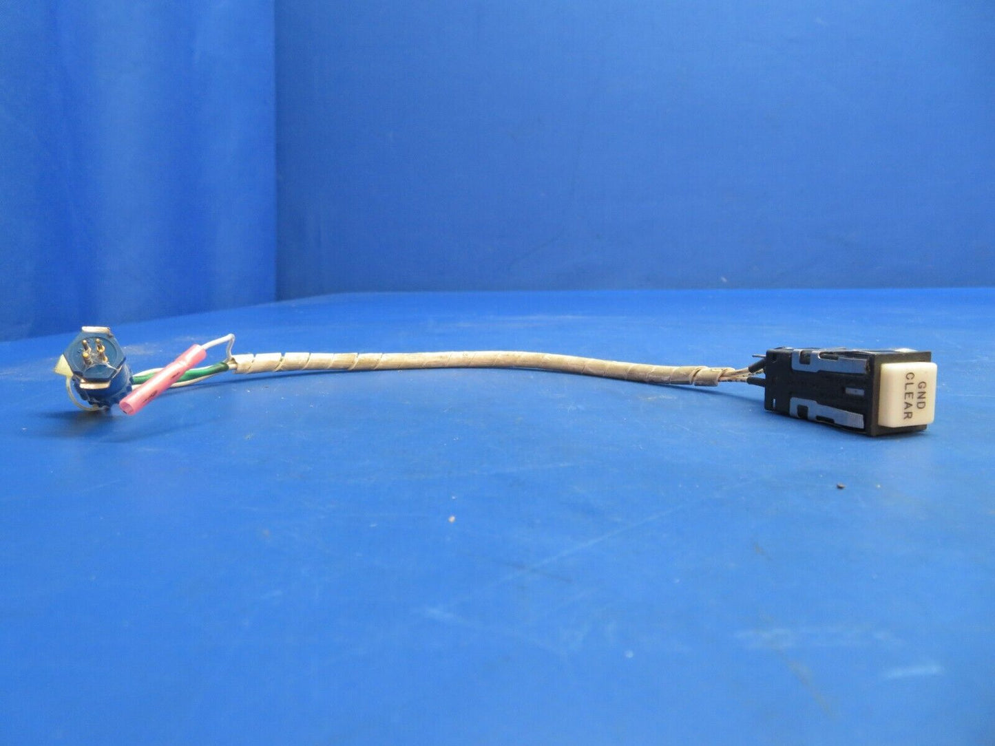 Piper Aerostar 602P Ground Clearance Switch P/N AML21CBA2AA (0123-961)