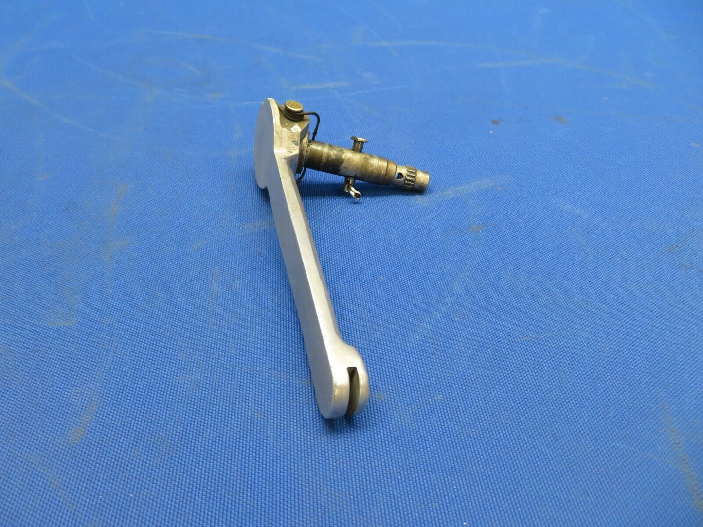 Cessna P210N / 210 Handle Cabin Door P/N 2117128-1 (1020-136)