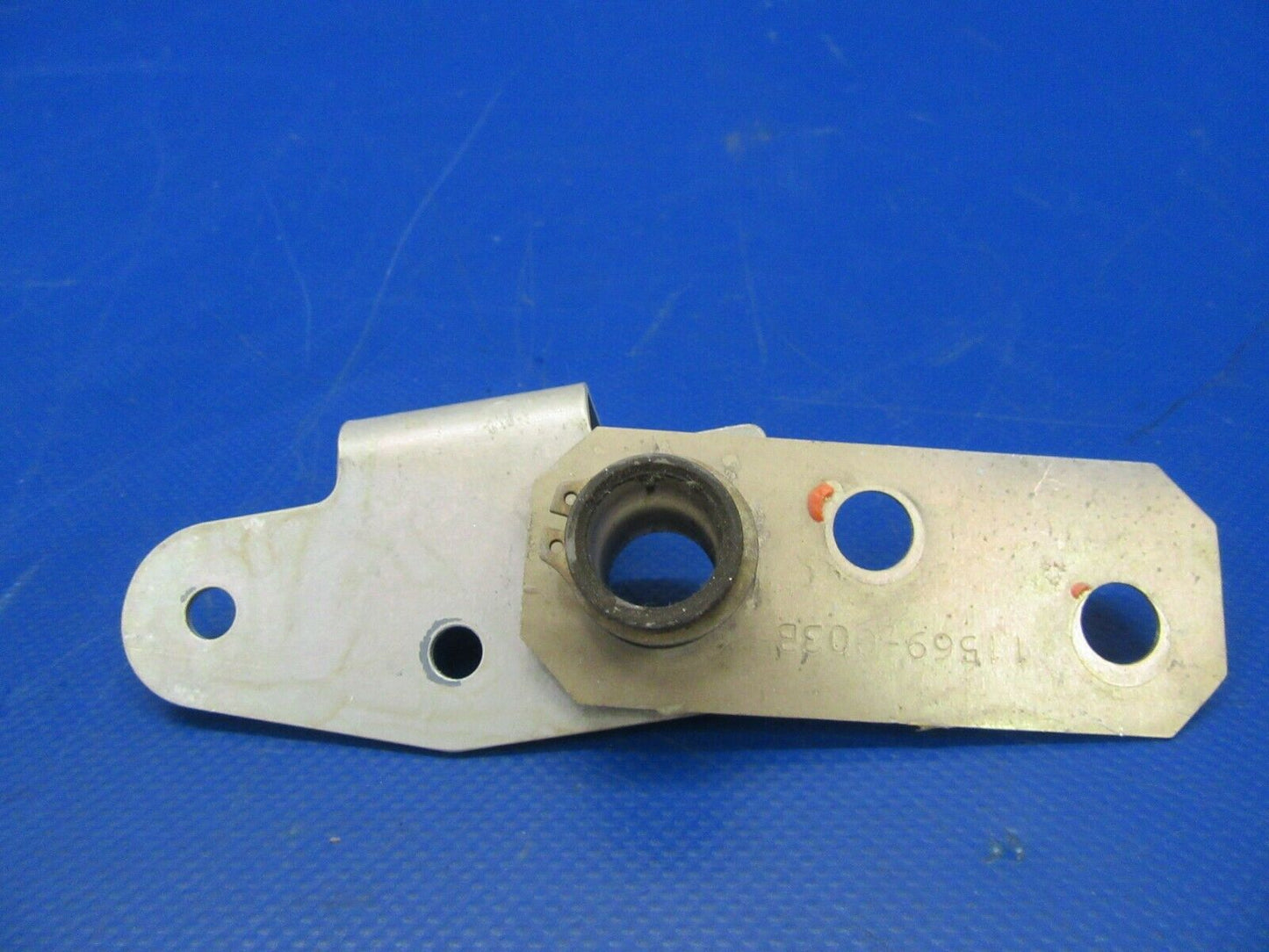 Cirrus SR22 Flap Hinge Support Bracket INBD 11569-003 (1019-84)