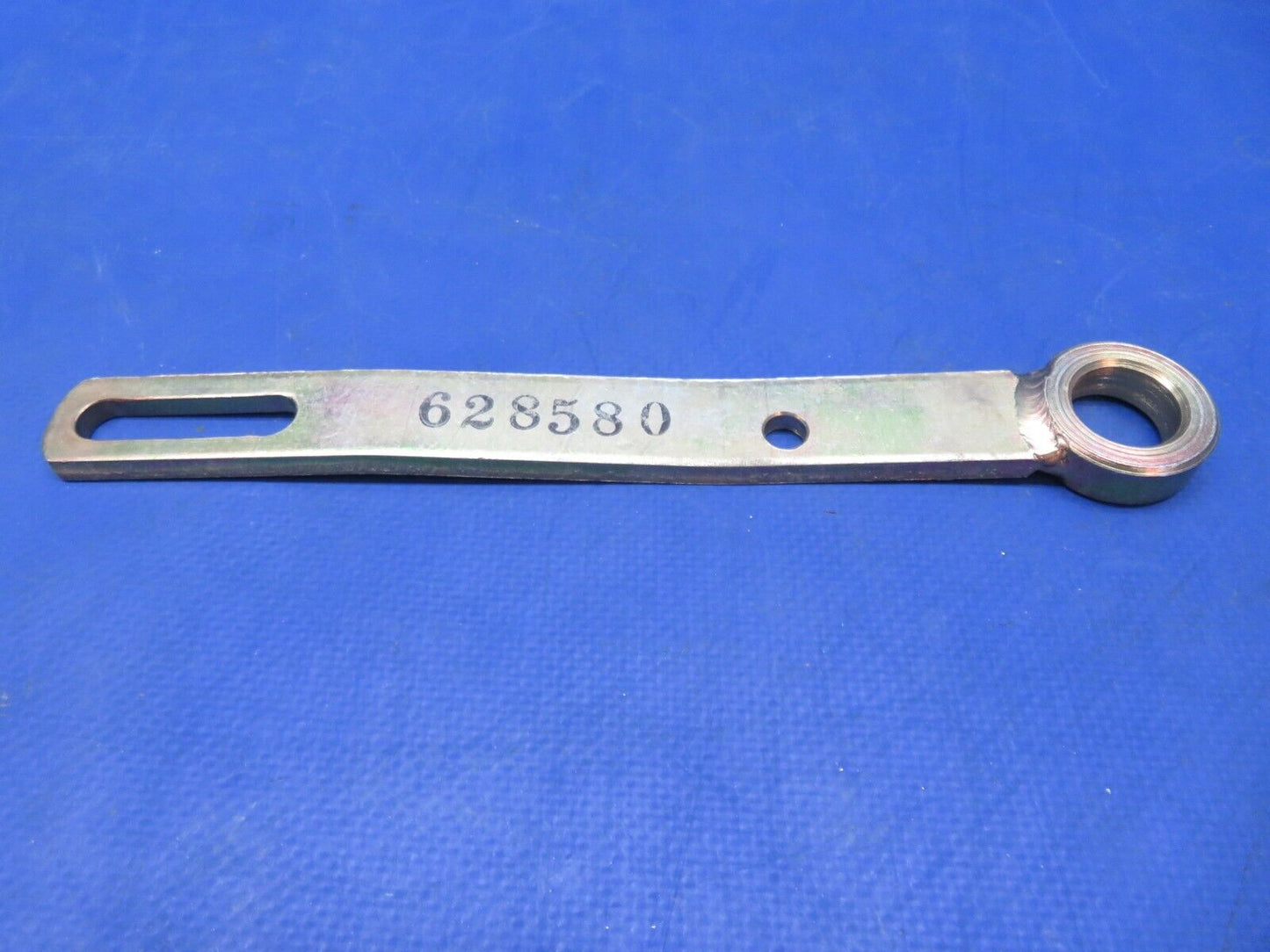 Continental Upper Generator Support Bracket P/N 628580 NOS (0923-715)
