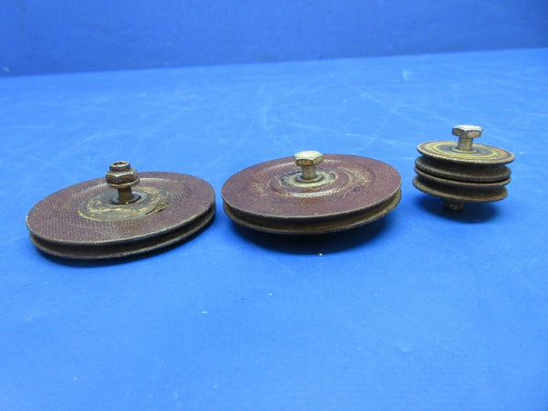 Cessna Formica / Westinghouse Phenolic Pulley P/N AN-210-2A LOT OF 8 (0723-132)