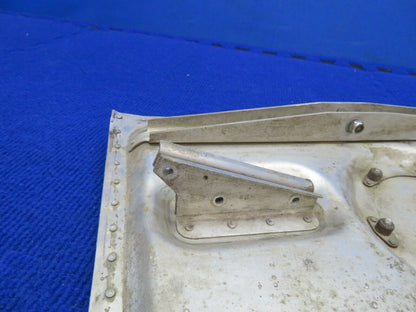 1956 Cessna 310 RH INBD Gear Door Assy P/N 0826000-4 (0422-73)
