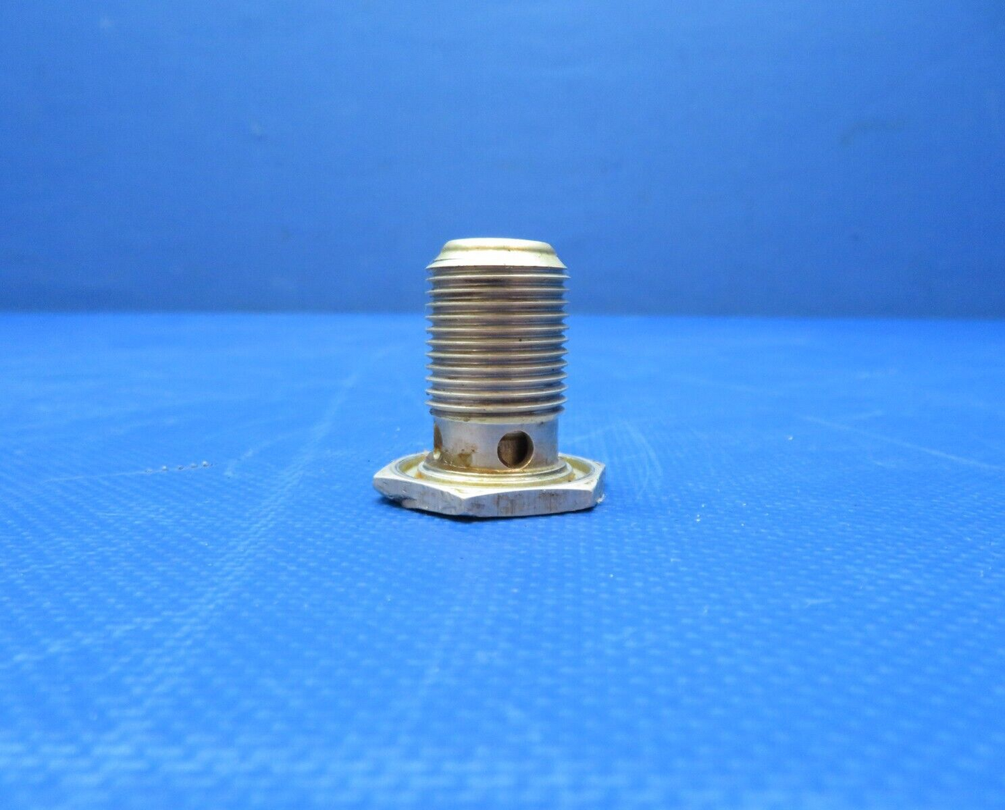 Cessna 401 / 401A AVI Drain Valve Assy P/N 79C1 (0124-185)