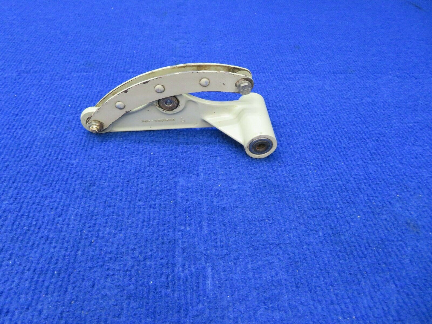 Cessna 310 Bellcrank Rocker Arm Assy Main Gear w/ Link P/N 0841104-4 (0422-428)