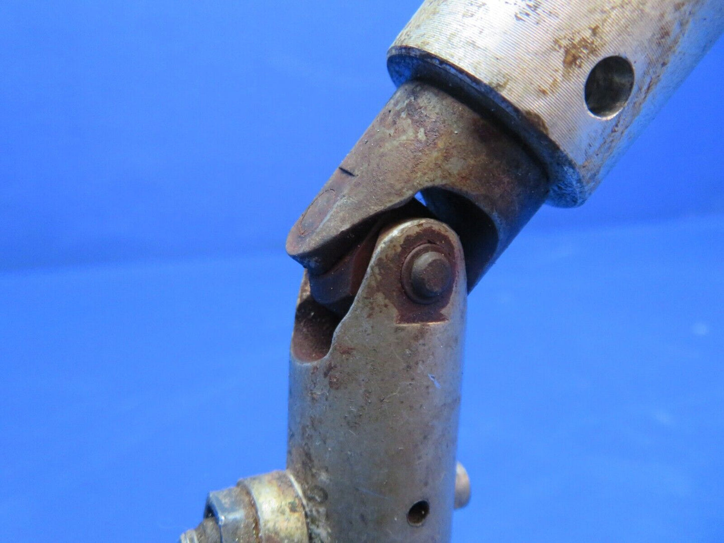 Piper PA-28-201T Dakota Tee Bar Control Column Assy P/N 62703-33 (1222-685)