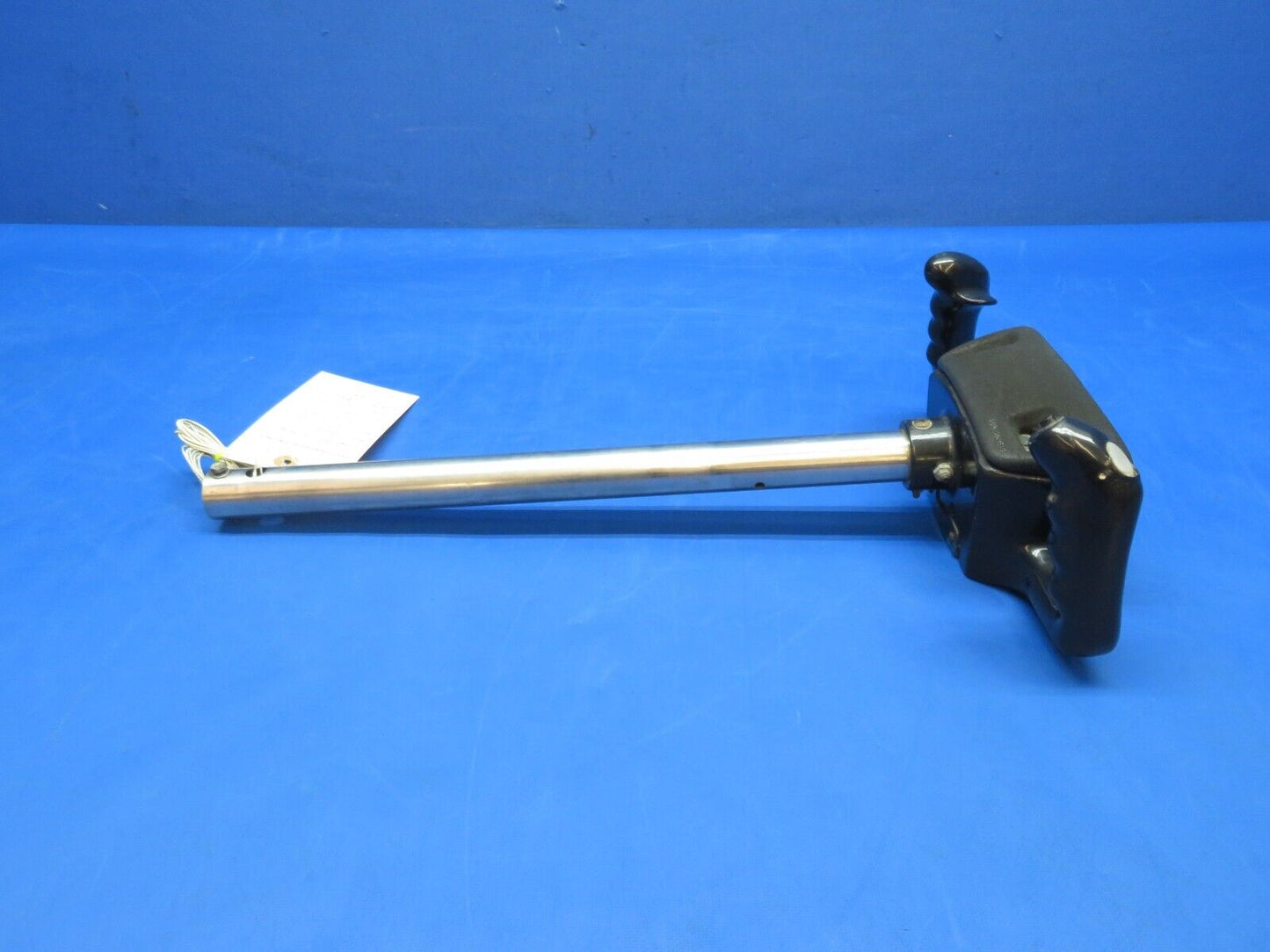 Cessna 310 / 310Q LH Pilot Control Wheel / Yoke Assy P/N 5261001-6 (0823-650)