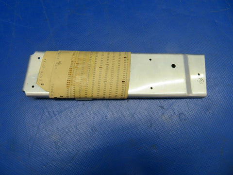 Cessna 182 Channel RH P/N 0713682 NOS (0720-675)