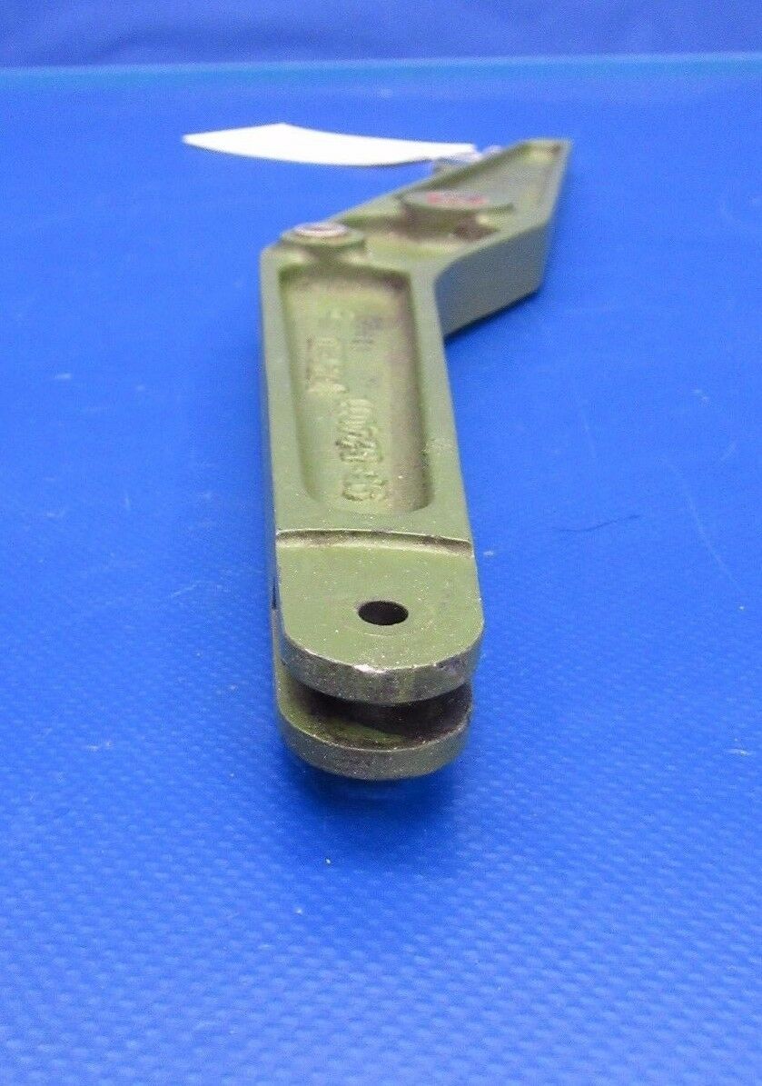 Beech Baron Bellcrank Elevator P/N 95-524011-1 (1117-117)