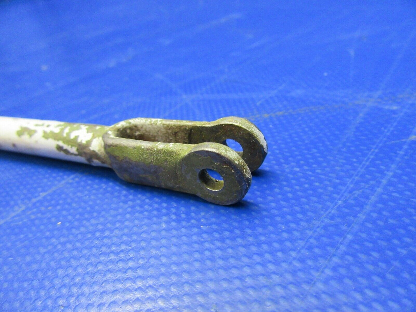 Cessna 310R Rudder Trim Push Pull Rod Assembly P/N 0832141-15 (0320-214)